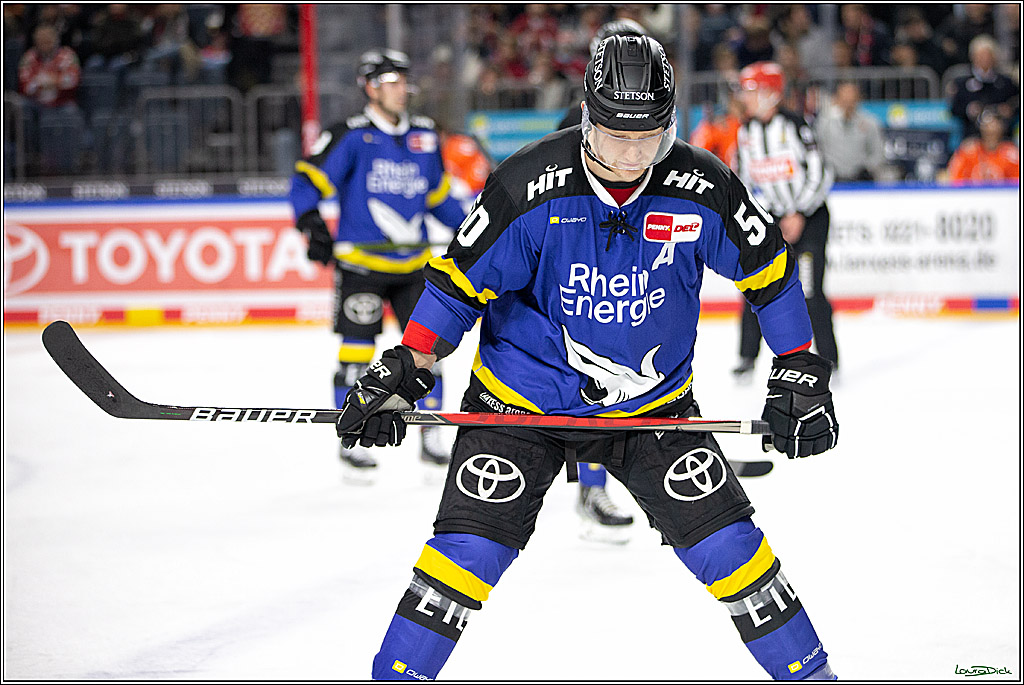 PENNY DEL; Koelner Haie- Fishtown Pinguins Bremerhaven; Koeln, 25.11.2021